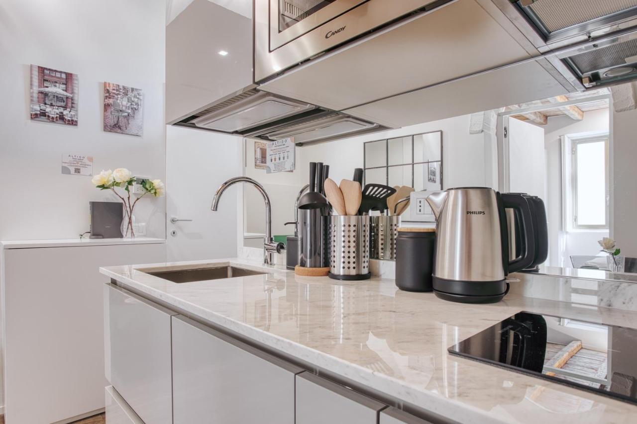 Joivy Delightful 1-Bed Flat In The Centre Of Milan Milão Exterior foto