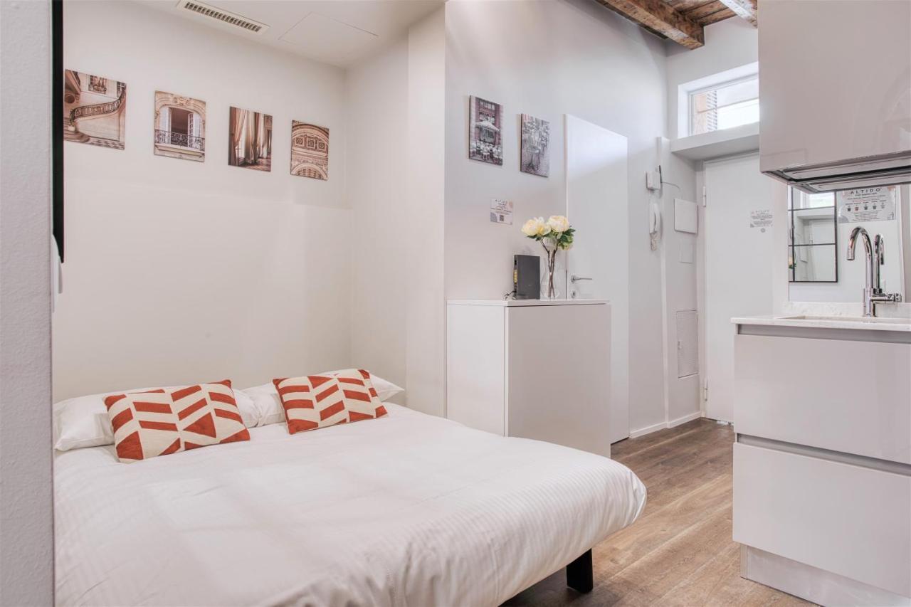 Joivy Delightful 1-Bed Flat In The Centre Of Milan Milão Exterior foto